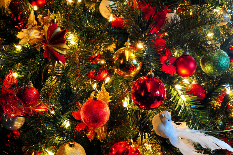 Decorated Christmas Tree — Red, Festive, Winter, Photograph, Ornaments, Lights, Garlands