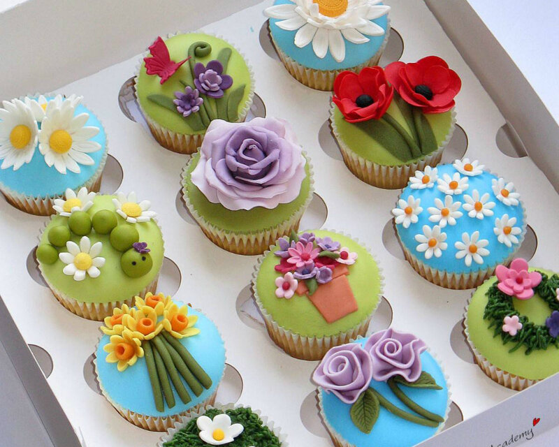 Decorated Cupcakes in Box — Blue
