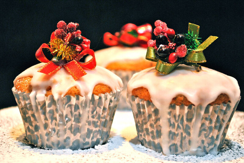 Decorated Cupcakes — White, Festive