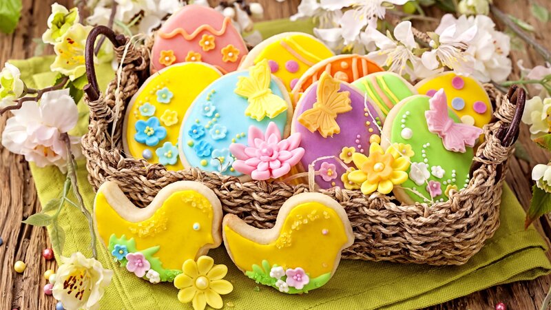 Decorated Easter Cookies — Yellow
