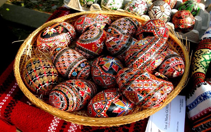 Decorated Easter eggs in a basket