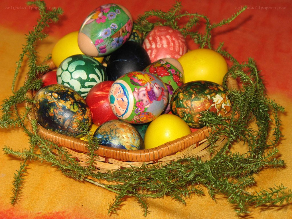 Decorated Easter eggs in a basket