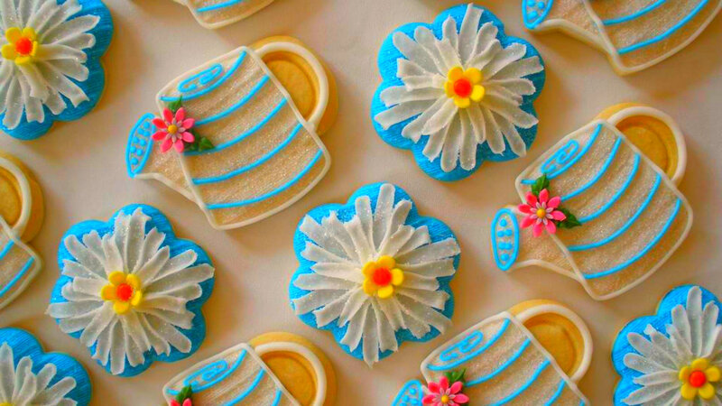 Decorated Flower and Teapot Cookies