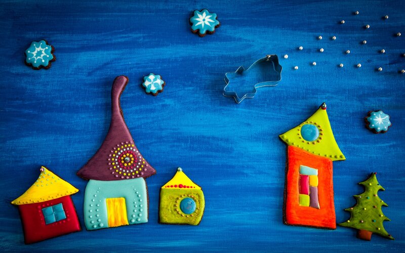 Decorated Gingerbread Houses — Blue