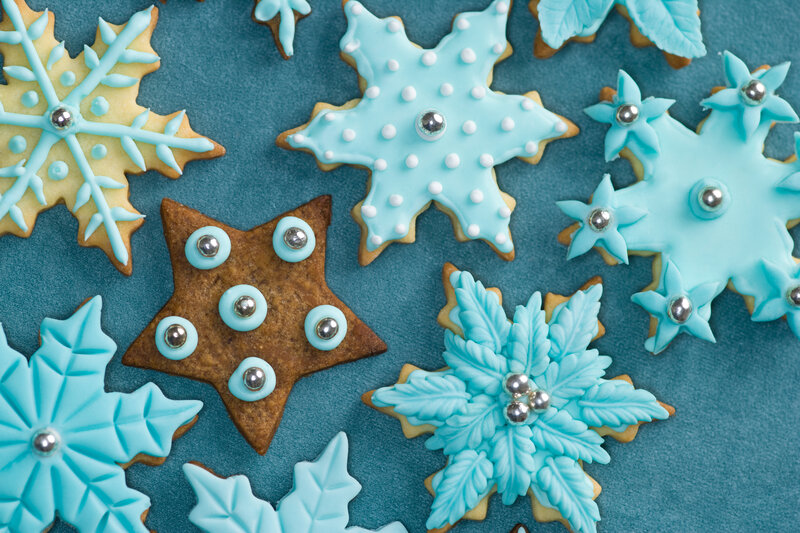 Decorated Snowflake Cookies — Blue