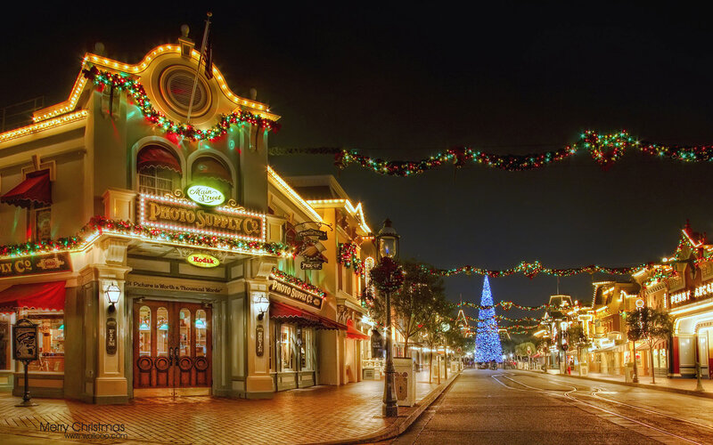 Decorated Street at Night — Yellow