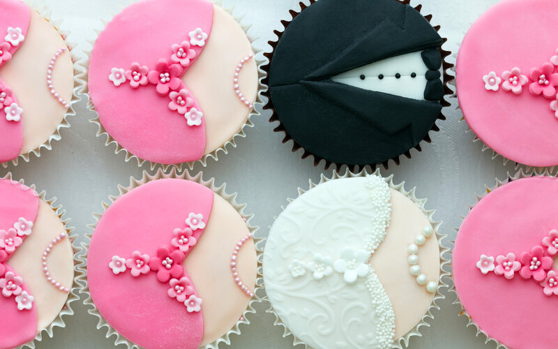Decorated Wedding Cupcakes