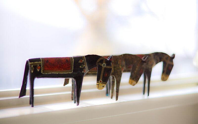 decorative horse figurines