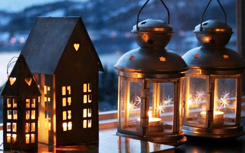 Decorative Lanterns and Houses