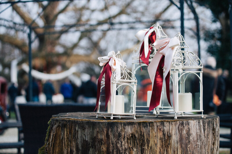 Decorative lanterns on a tree stump