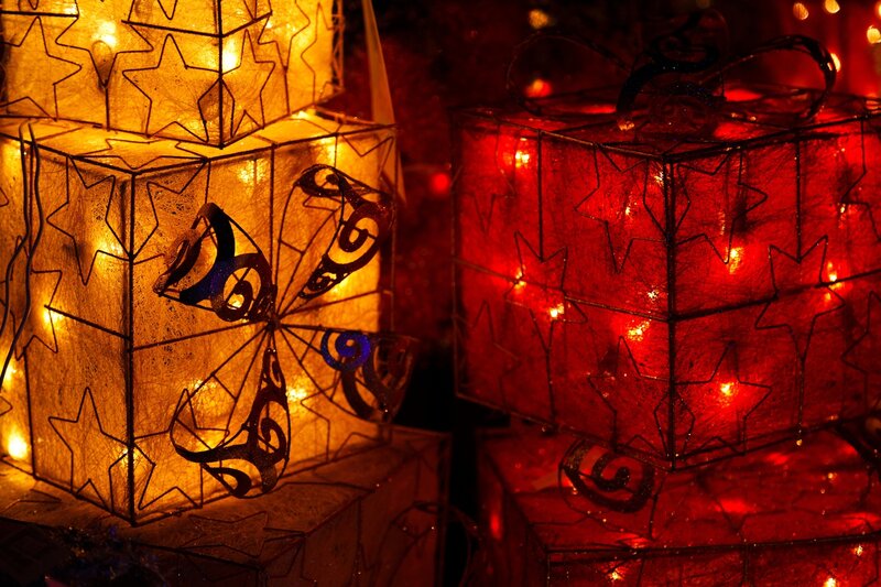 Decorative lanterns with star patterns