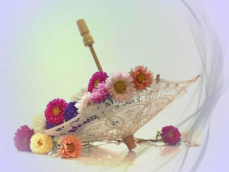 Decorative Parasol with Flowers — White