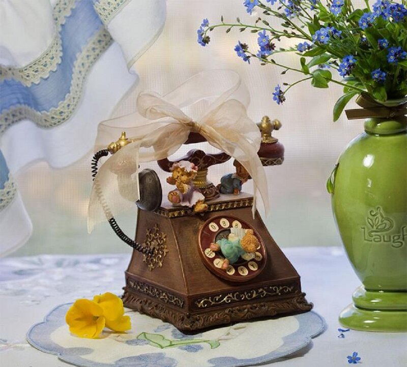 Decorative Telephone with Bears