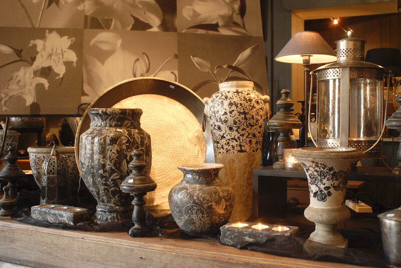 Decorative vases and lanterns display