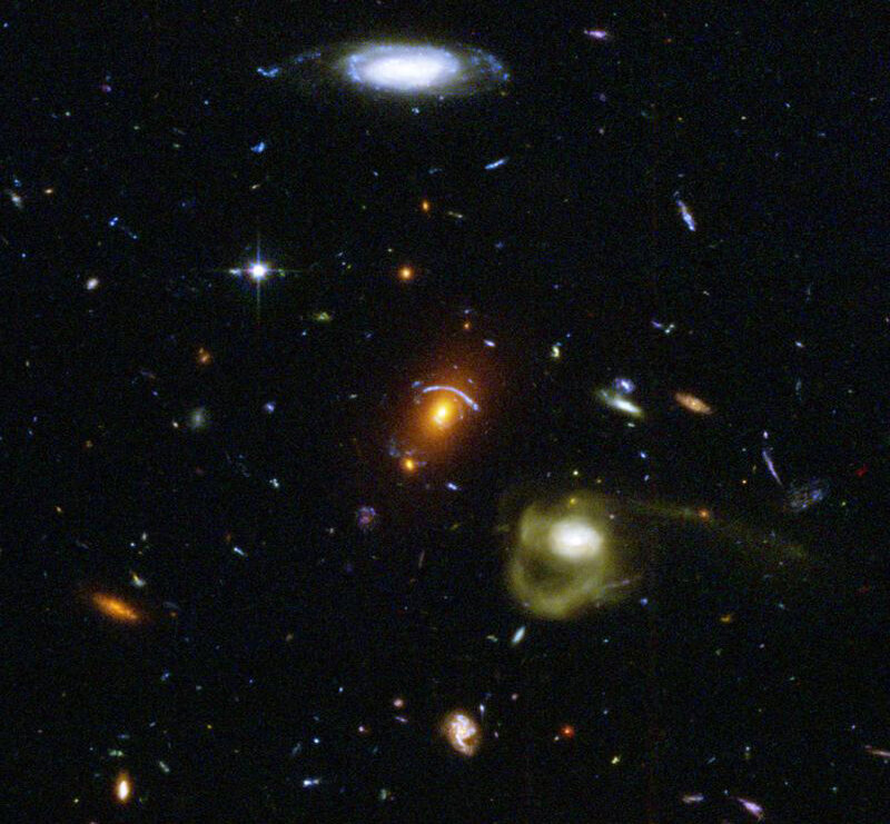 Deep field galaxy cluster