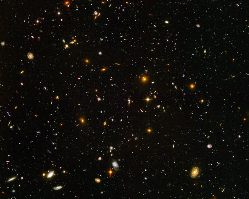 Deep field of distant galaxies