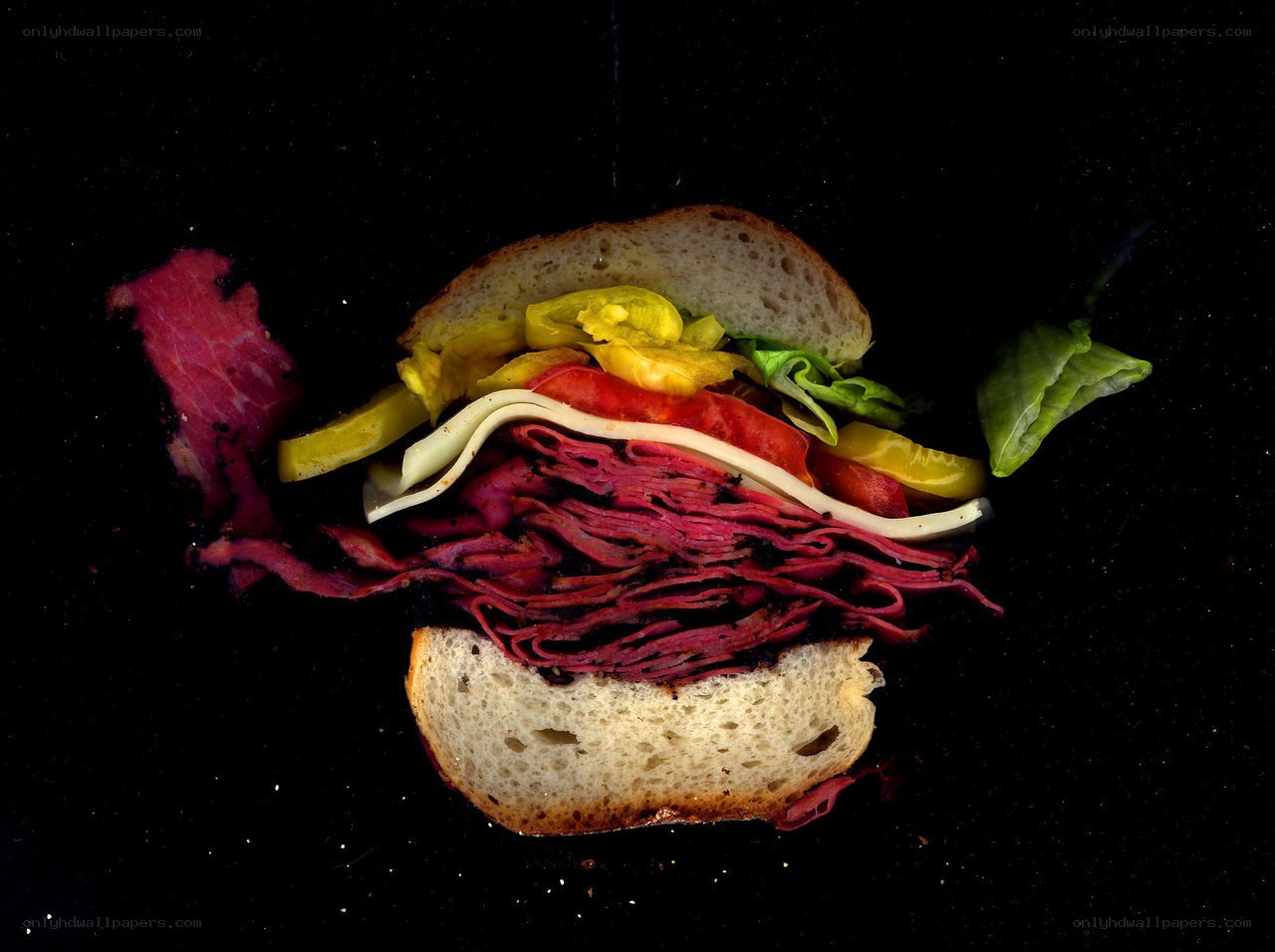 deli sandwich with pastrami
