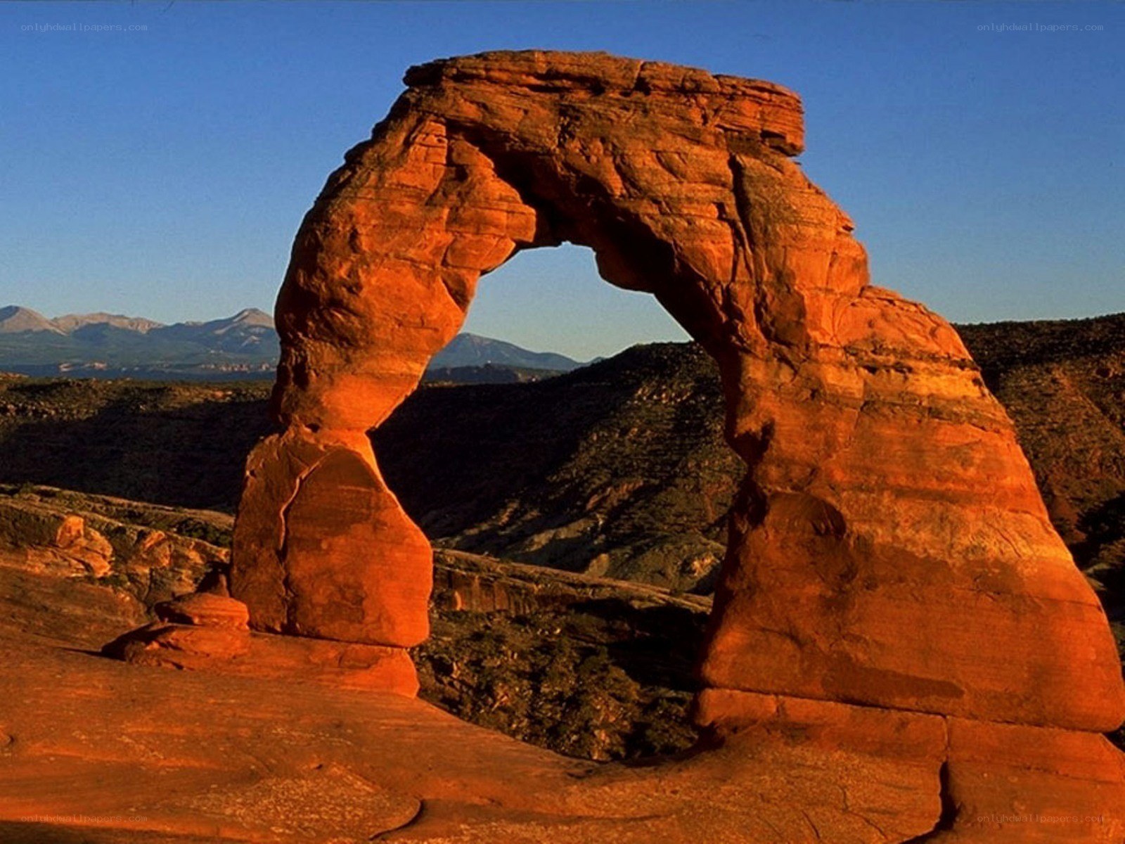 Delicate Arch at sunrise