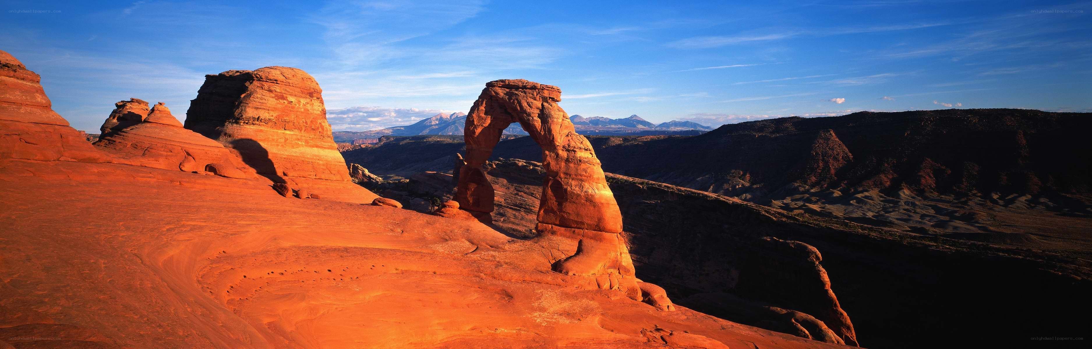 Delicate Arch at sunrise