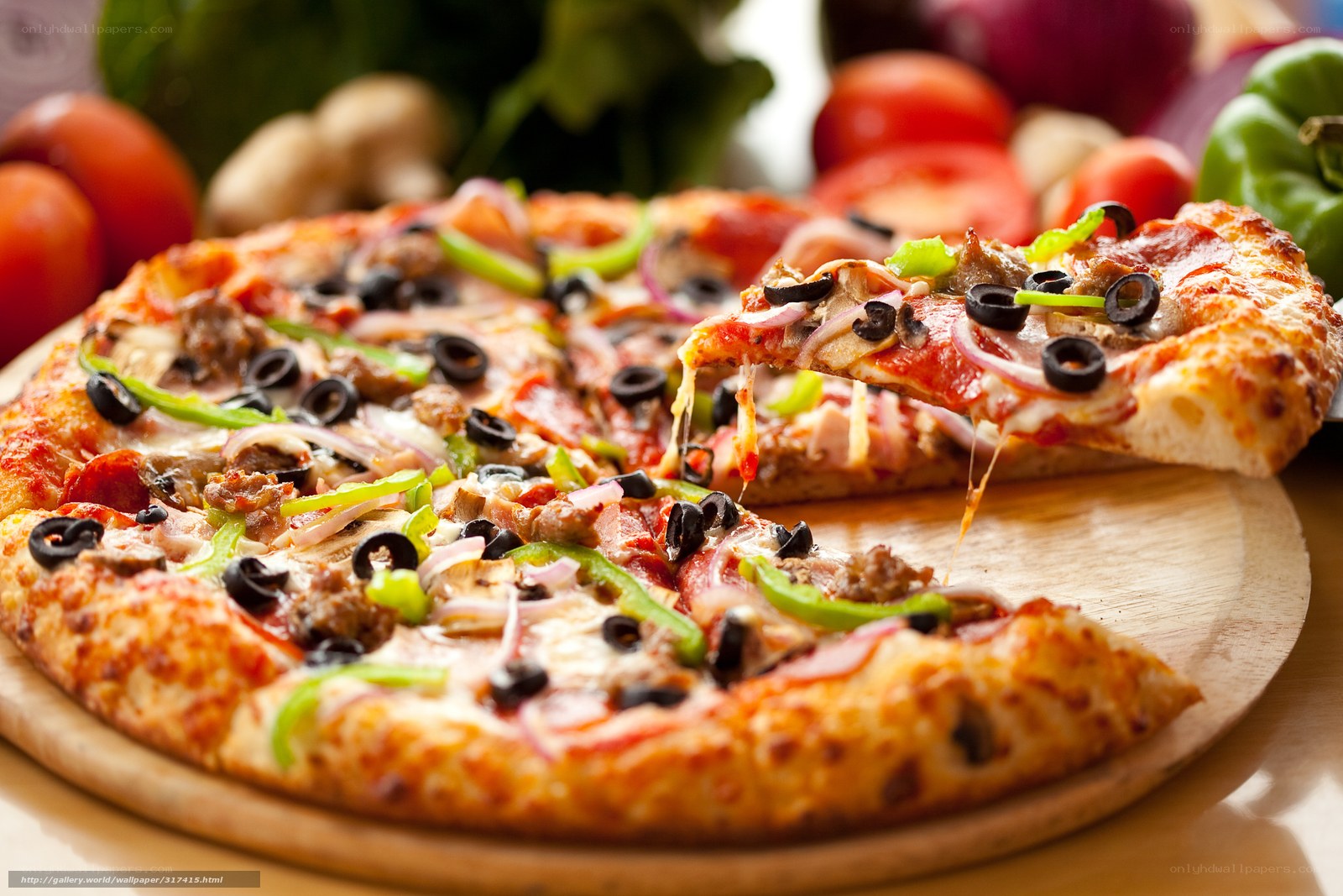 Delicious pizza with vegetables