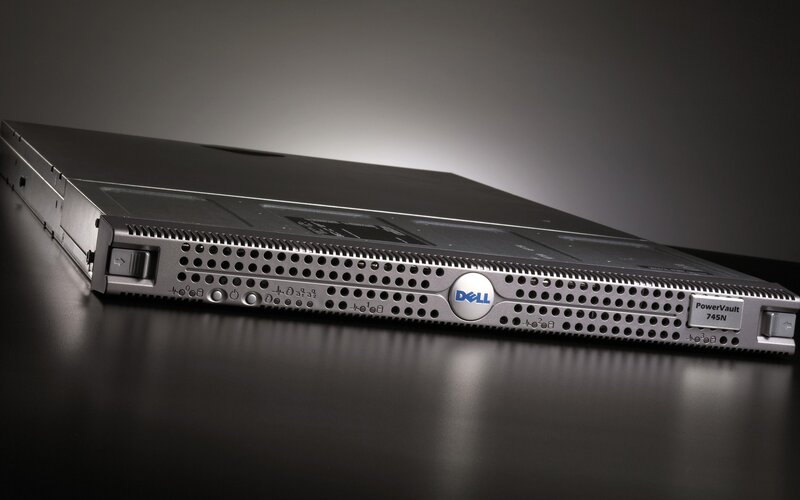 Dell PowerVault 745N server