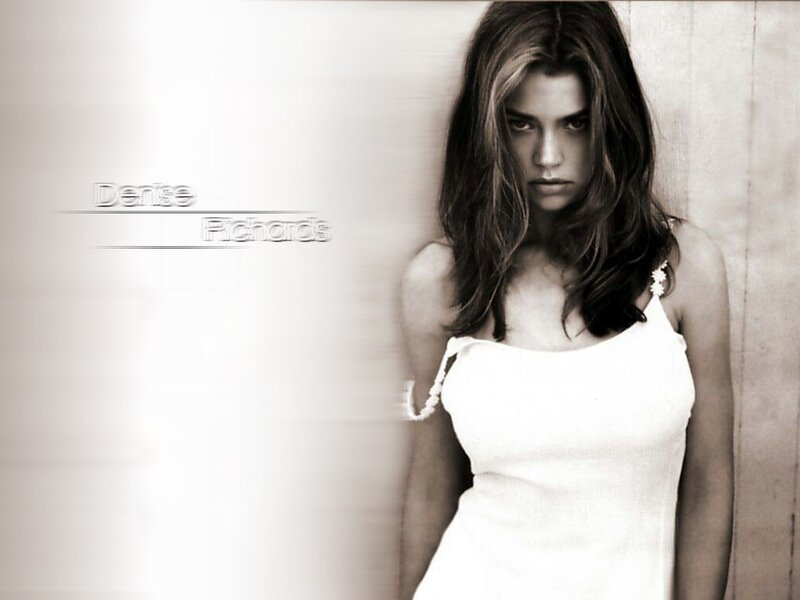 Denise Richards portrait