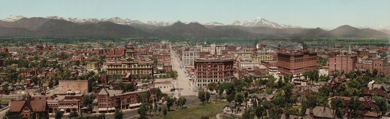 Denver cityscape with mountains