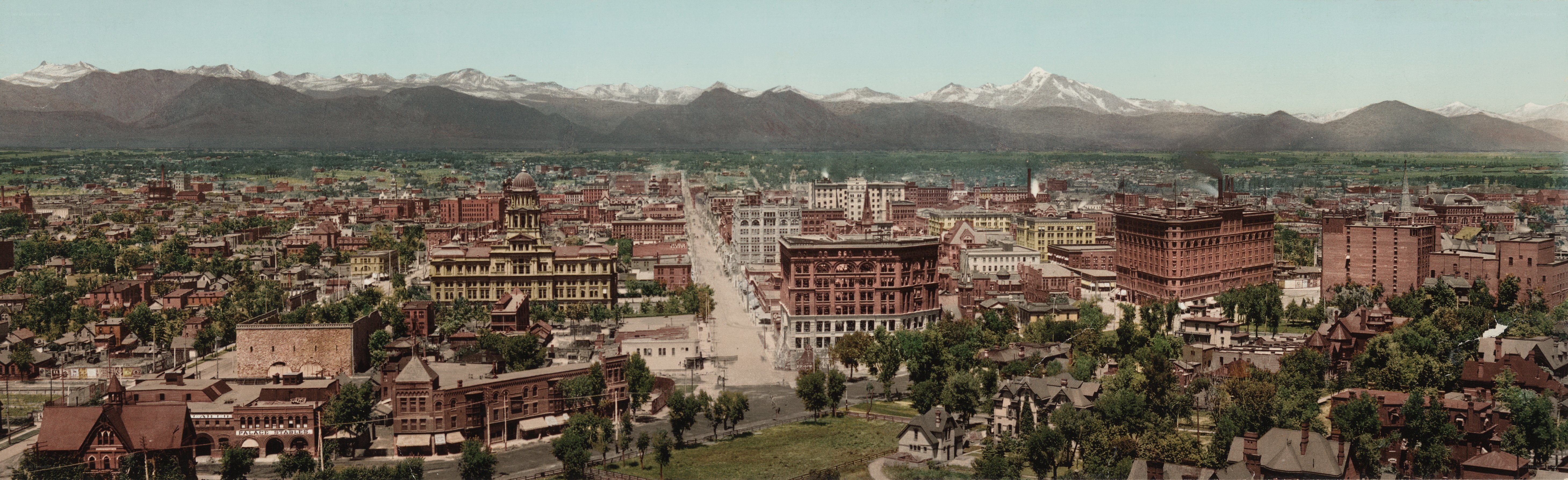 Denver cityscape with mountains