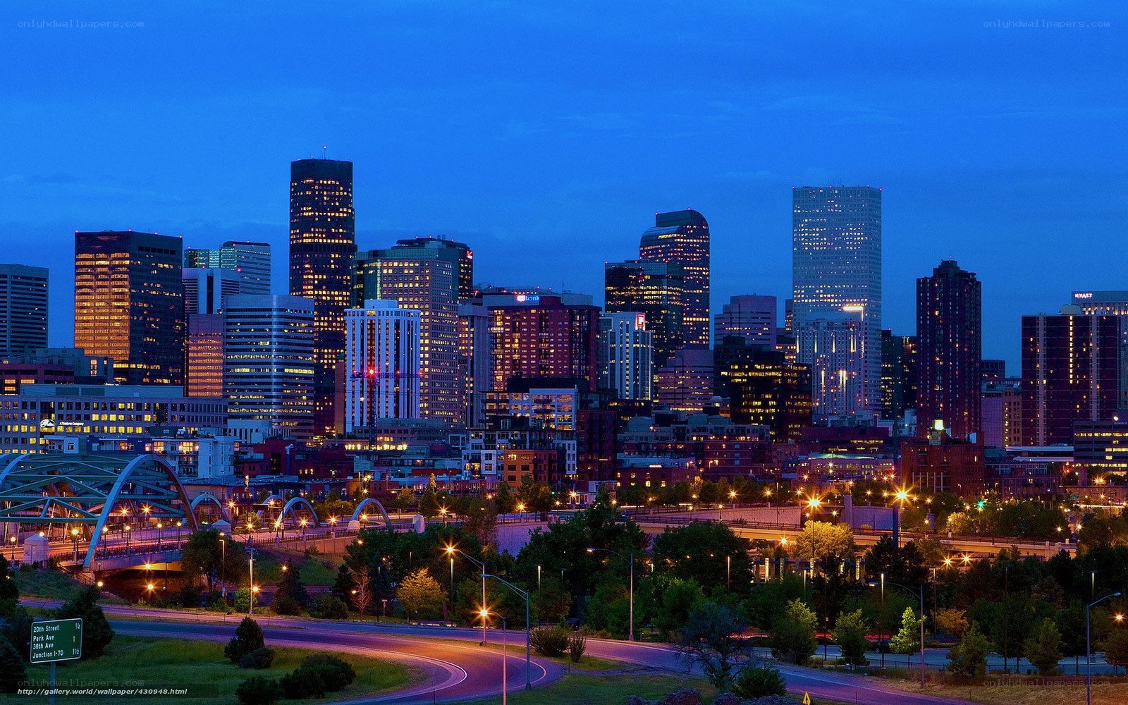 Denver skyline at dusk