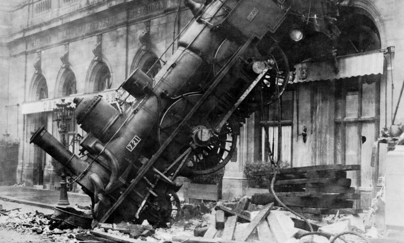 Derailed Steam Locomotive — Black