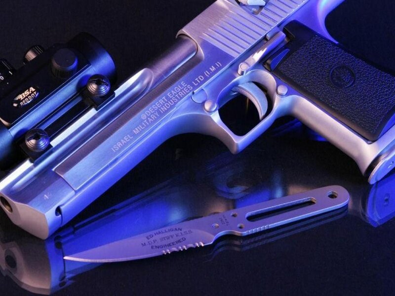 Desert Eagle Pistol — Blue