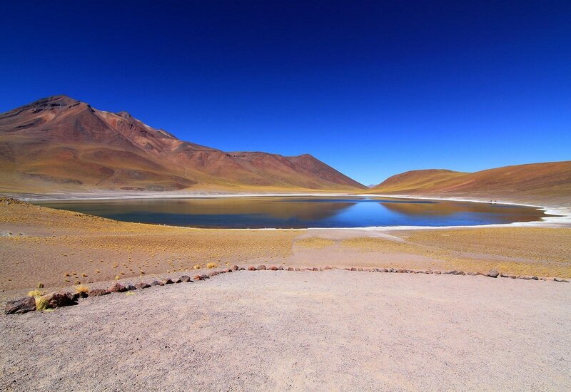 Desert Lake with Mountains — Blue