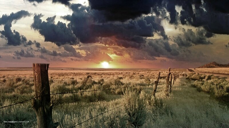 Desert Landscape at Sunset — Brown, Dramatic