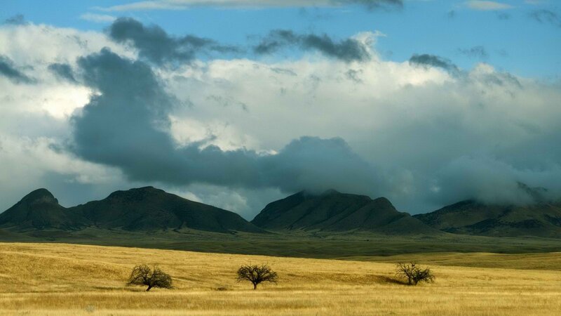 Desert landscape with mountains