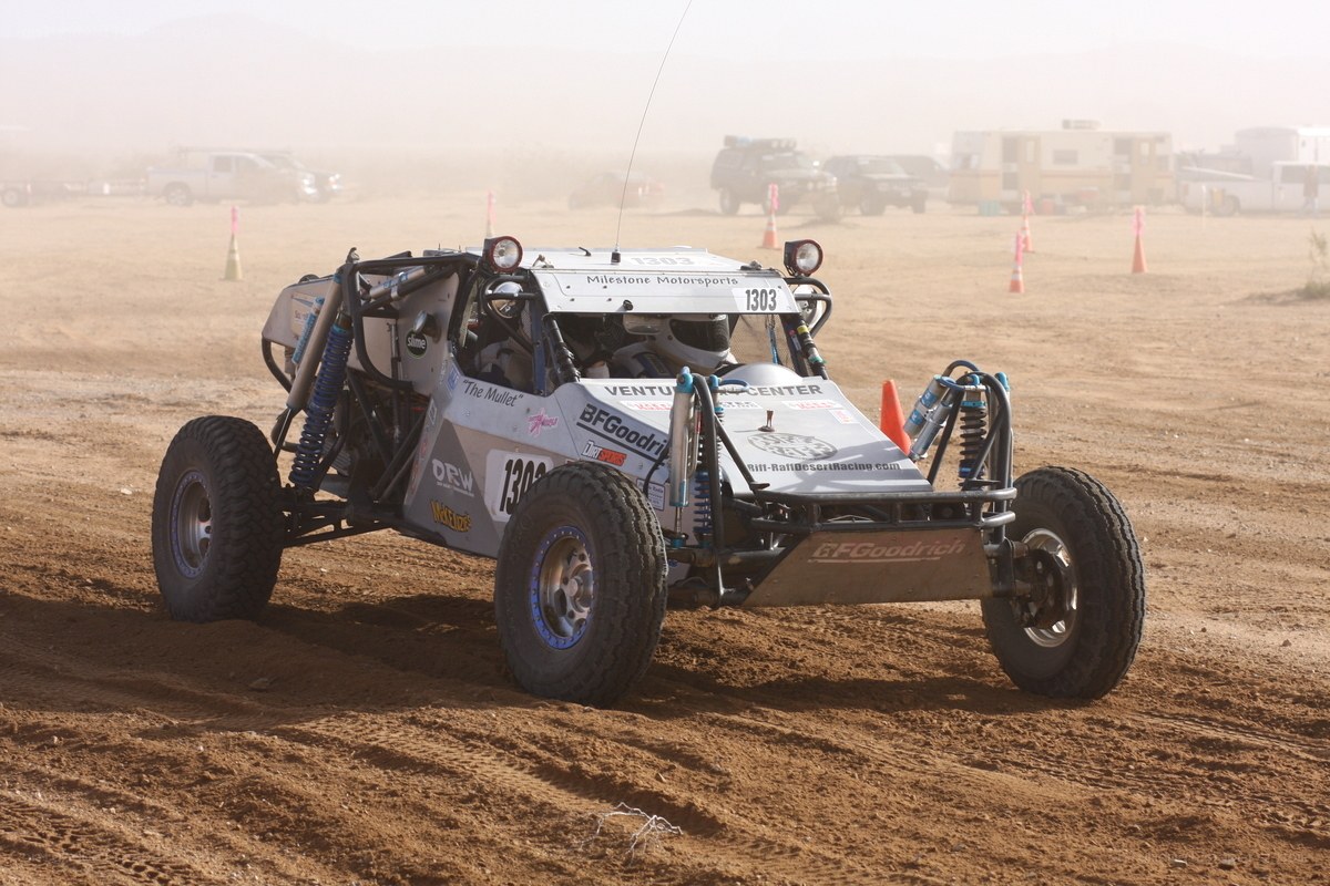 Desert racing dune buggy