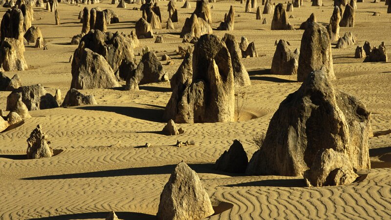 Desert Rock Formations — Brown, Arid