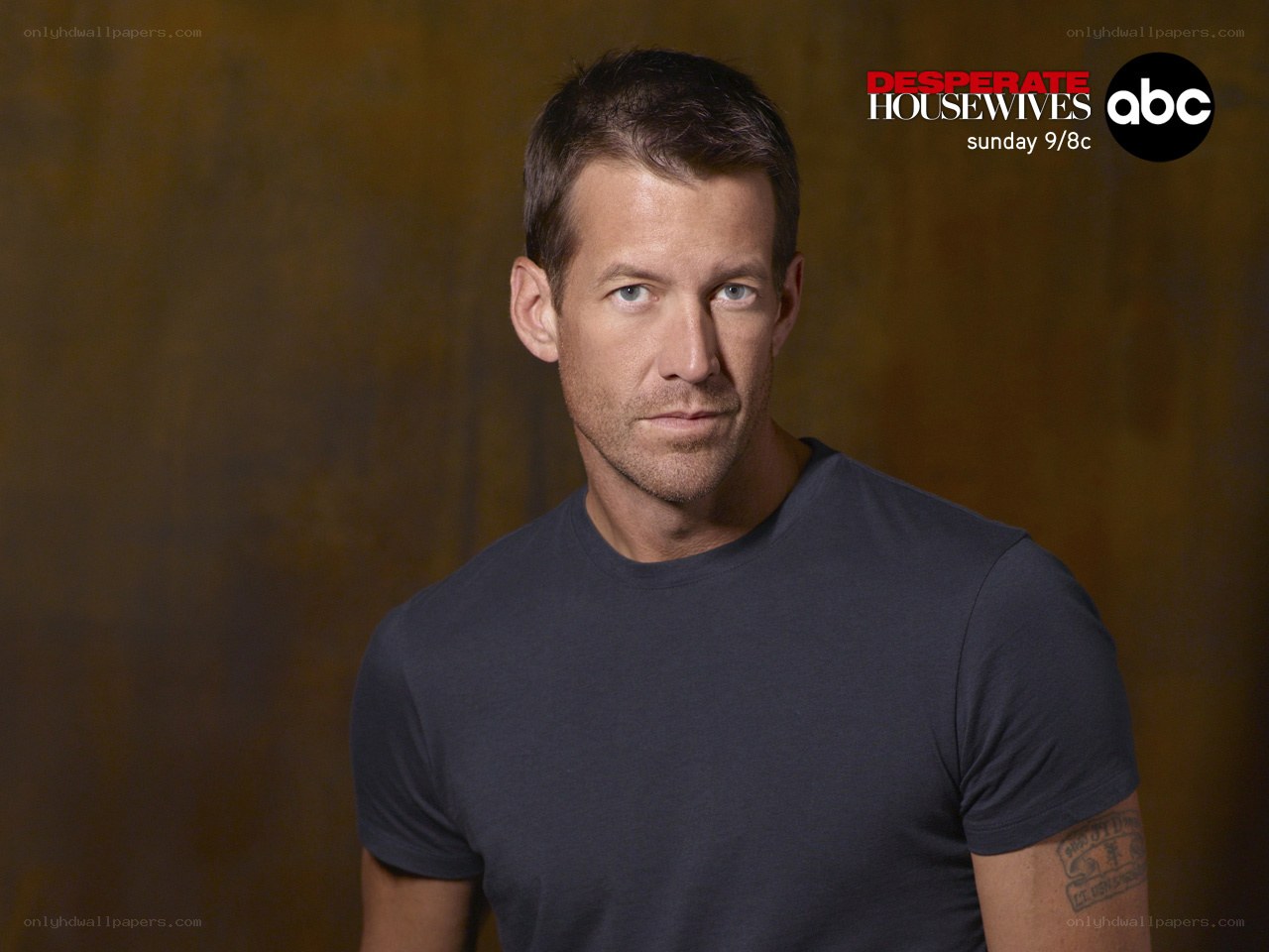 Desperate Housewives promotional image