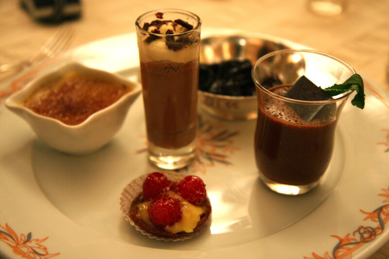 Dessert plate with chocolate and fruit