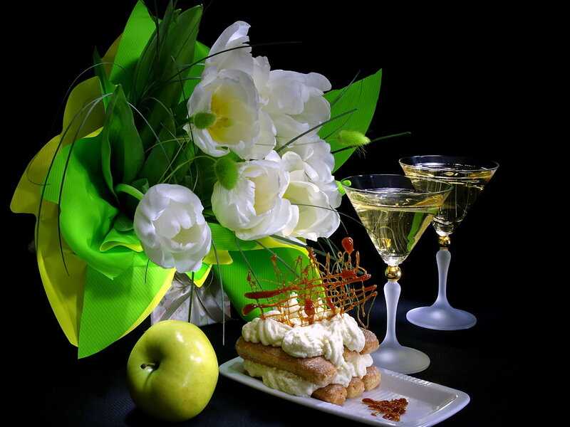 Dessert with Flowers and Wine — Black