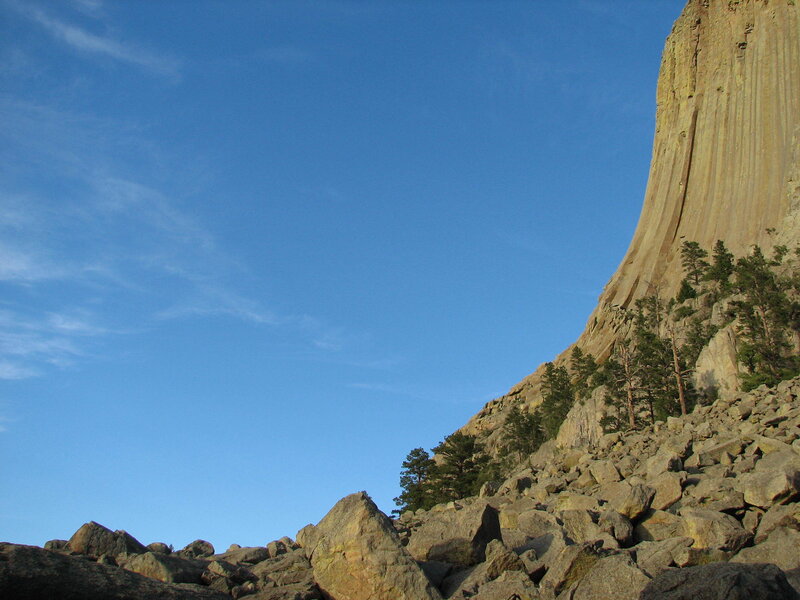 Devils Tower under blue sky