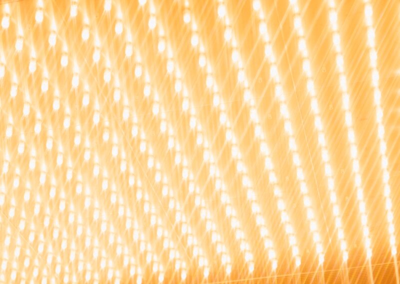 diagonal light pattern