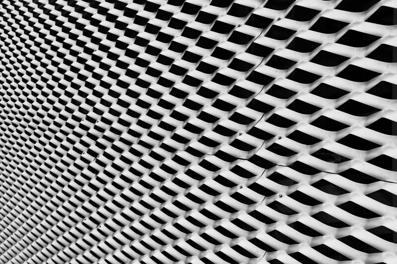 diagonal metal mesh pattern