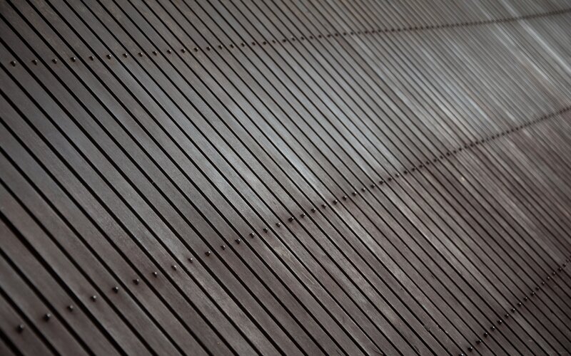Diagonal Wooden Planks — Brown