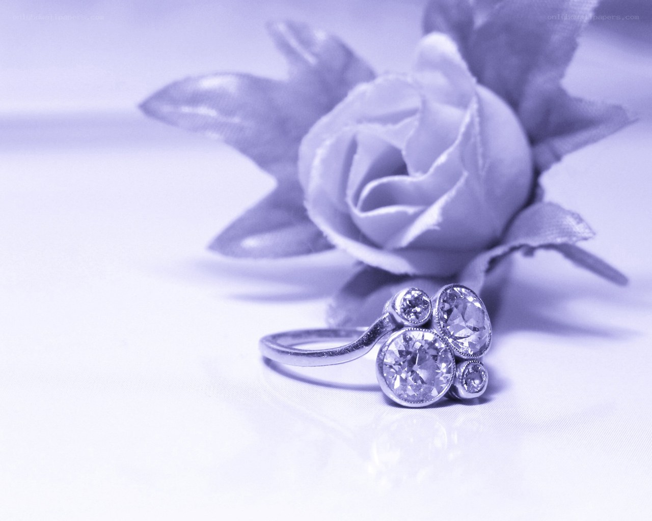 Diamond ring with rose