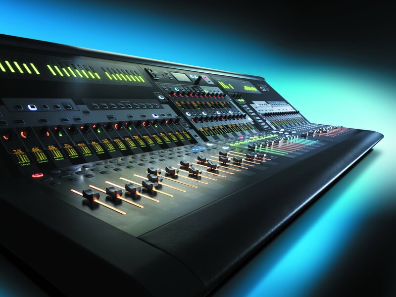Digital Audio Mixing Console — Black