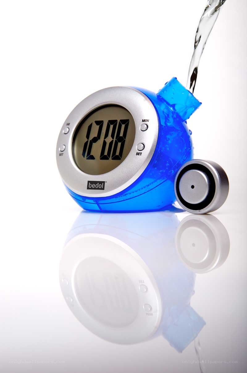 Digital timer with water pouring