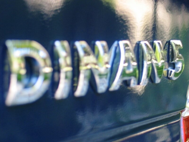 DINANs car emblem
