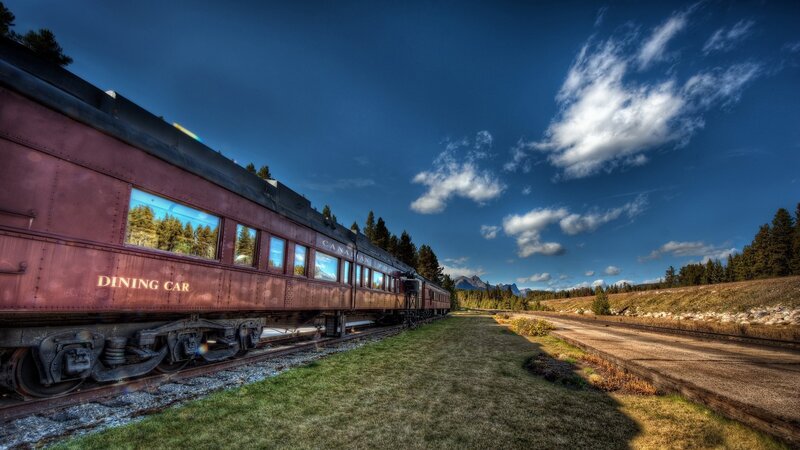 Dining Car Train — Blue