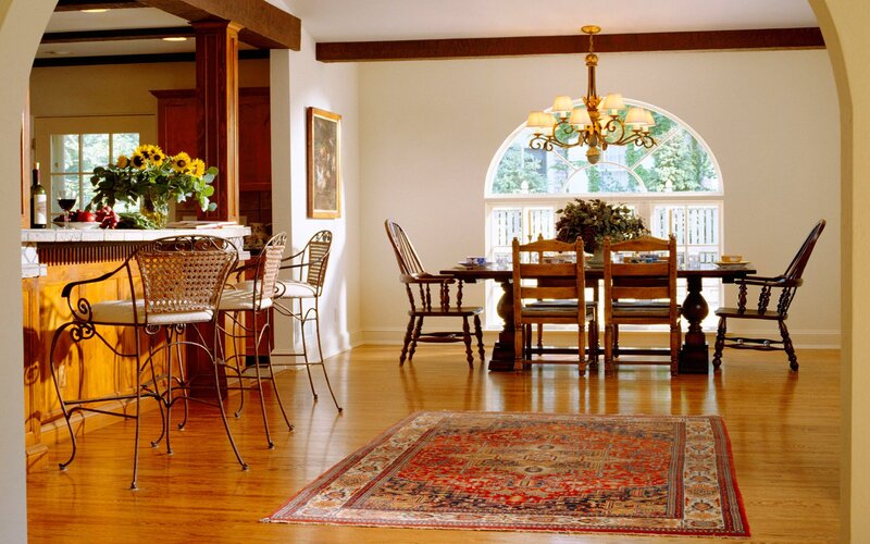 Dining room with arched window