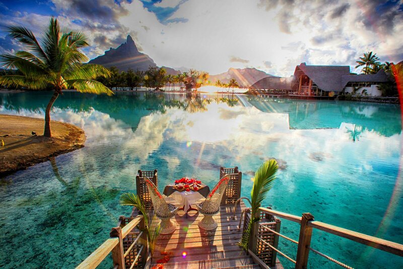 Dining Table on Pier